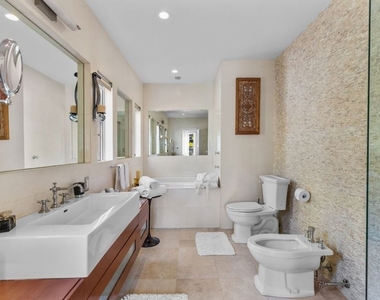2856 Glendower Avenue - Photo Thumbnail 29