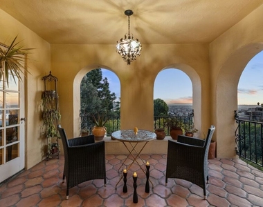 2856 Glendower Avenue - Photo Thumbnail 53