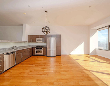 1100 Wilshire Boulevard - Photo Thumbnail 4