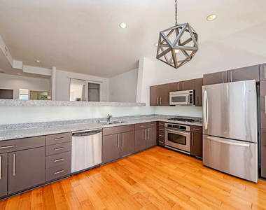 1100 Wilshire Boulevard - Photo Thumbnail 5