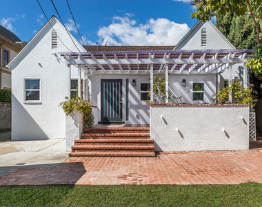 152 S Wetherly Drive - Photo Thumbnail 20