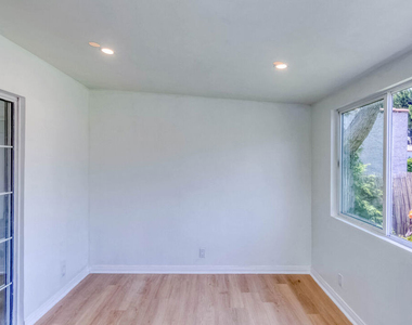 2127 Malcolm Avenue - Photo Thumbnail 37