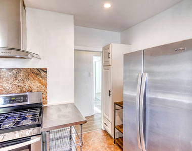 2127 Malcolm Avenue - Photo Thumbnail 20