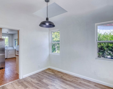 2127 Malcolm Avenue - Photo Thumbnail 11