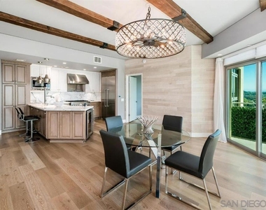 801 Ash Street - Photo Thumbnail 4