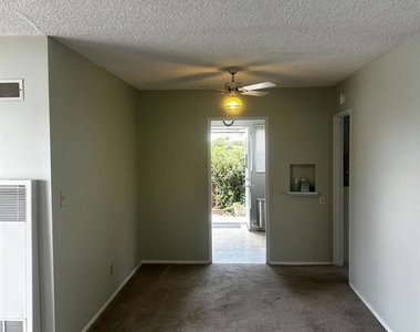 3142 Luna Ave. - Photo Thumbnail 5