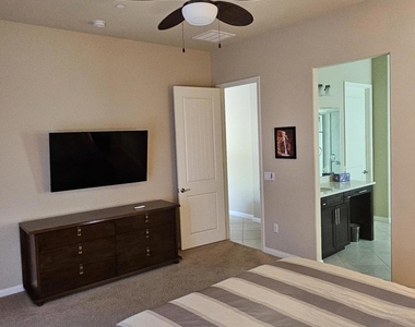 81672 Avenida Viesca - Photo Thumbnail 2