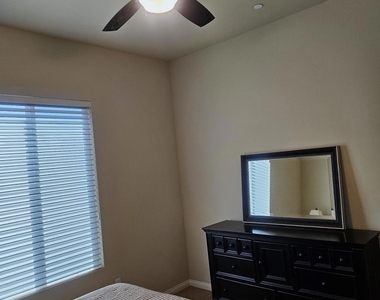 81672 Avenida Viesca - Photo Thumbnail 32