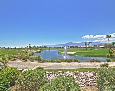 81672 Avenida Viesca - Photo Thumbnail 17