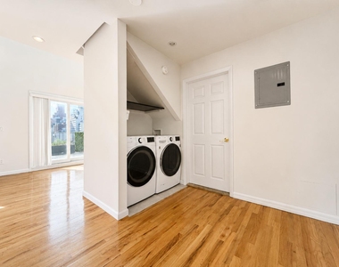 401 East 68th Street - Photo Thumbnail 9