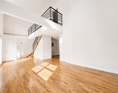 401 East 68th Street - Photo Thumbnail 4