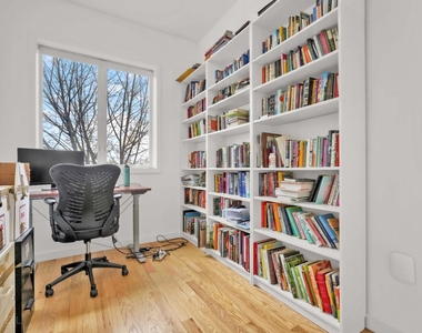 729 Chauncey Street - Photo Thumbnail 12