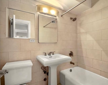 East 33rd Street - Photo Thumbnail 5