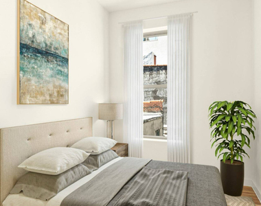 East 21st Street - Photo Thumbnail 1