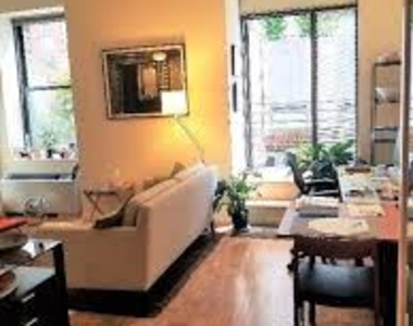 John Street - Photo Thumbnail 1
