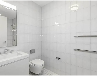 50 W 66th St - Photo Thumbnail 7