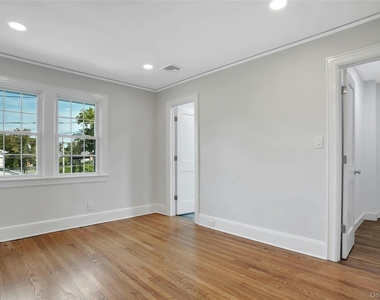 92 Hillside Avenue - Photo Thumbnail 14