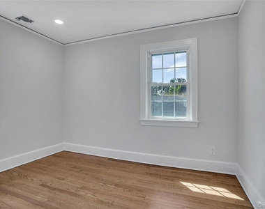 92 Hillside Avenue - Photo Thumbnail 20
