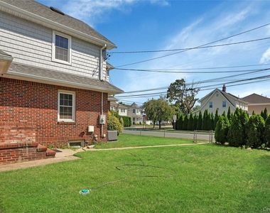 92 Hillside Avenue - Photo Thumbnail 25