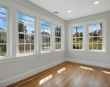 92 Hillside Avenue - Photo Thumbnail 5