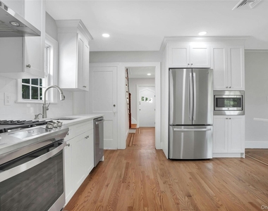 92 Hillside Avenue - Photo Thumbnail 12