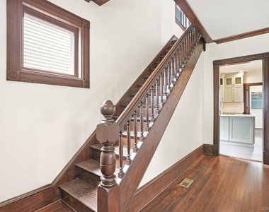 834 John Street - Photo Thumbnail 5