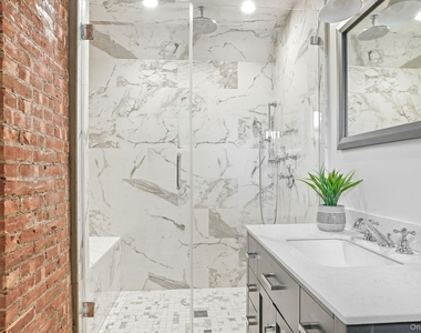 834 John Street - Photo Thumbnail 20