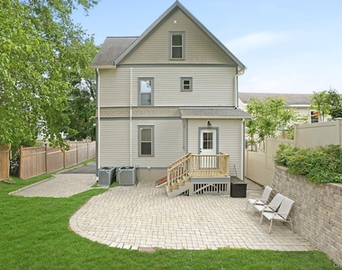 834 John Street - Photo Thumbnail 29