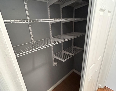 210 Pelham Road - Photo Thumbnail 9