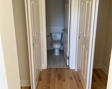 253 Windward Drive - Photo Thumbnail 9