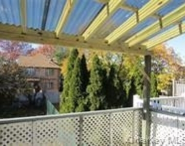 84-26 Little Neck Parkway - Photo Thumbnail 10