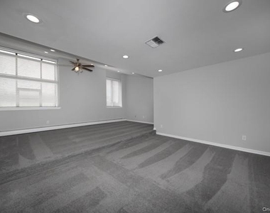 264 E Main Street - Photo Thumbnail 2