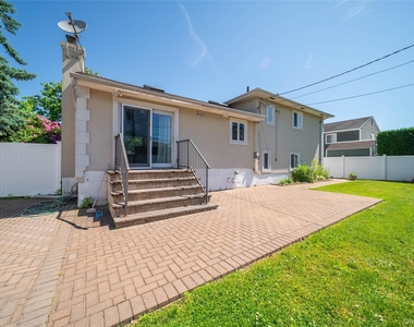 6 Manor Drive - Photo Thumbnail 22