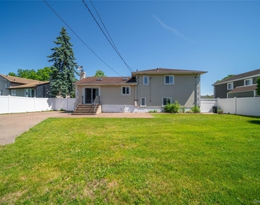 6 Manor Drive - Photo Thumbnail 20
