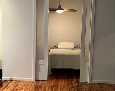 300 Ferdon Avenue - Photo Thumbnail 22
