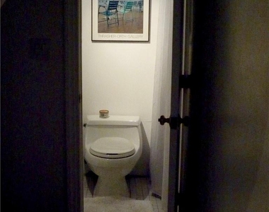 300 Ferdon Avenue - Photo Thumbnail 23