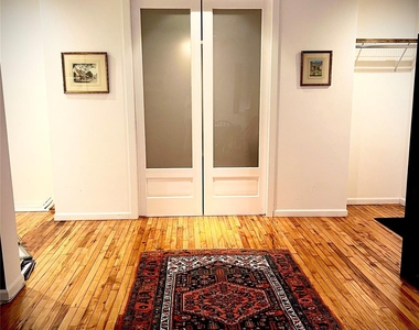 300 Ferdon Avenue - Photo Thumbnail 20