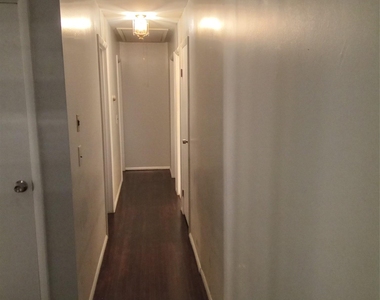8 Hickory Lane - Photo Thumbnail 4