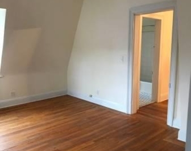11 Maurice Avenue - Photo Thumbnail 8