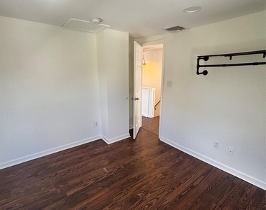 7 Thorne Street - Photo Thumbnail 10
