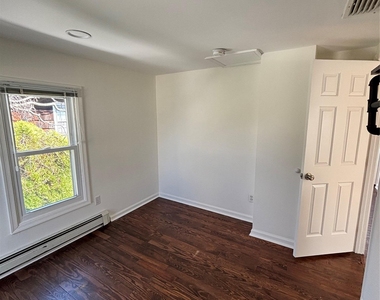7 Thorne Street - Photo Thumbnail 9