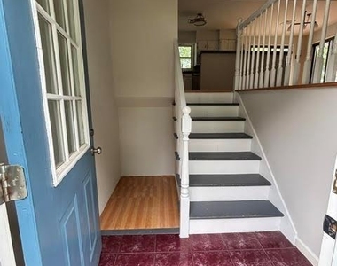 32 Louise Lane - Photo Thumbnail 1
