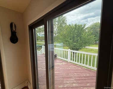 32 Louise Lane - Photo Thumbnail 6
