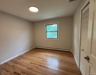 32 Louise Lane - Photo Thumbnail 9