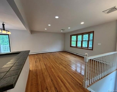 32 Louise Lane - Photo Thumbnail 2