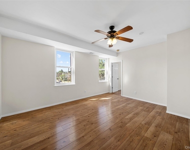 402 Jericho Turnpike - Photo Thumbnail 7