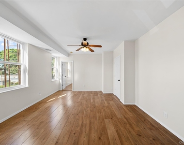 402 Jericho Turnpike - Photo Thumbnail 6