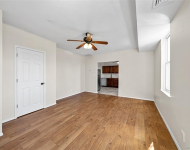 402 Jericho Turnpike - Photo Thumbnail 8