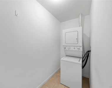 402 Jericho Turnpike - Photo Thumbnail 12