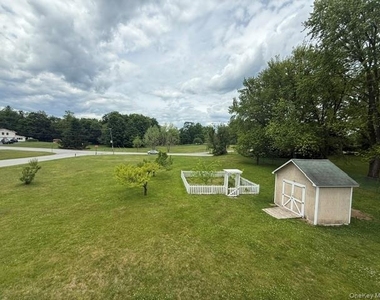 32 Louise Lane - Photo Thumbnail 11